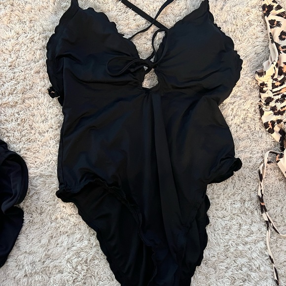 3 swim suits leopard one pieces - Picture 3 of 4